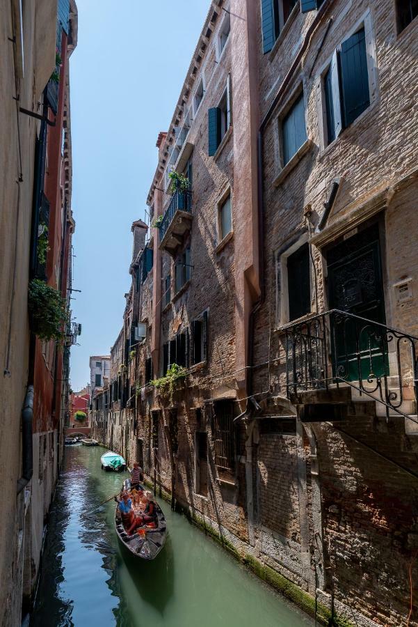 La Finestra Sulle Beccarie Hotel Venice Exterior photo